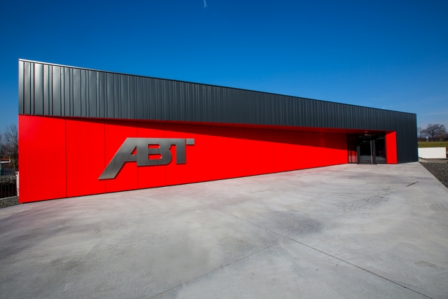 ABT ouvre un nouveau centre consacre au sport automobile 6 Abt Motorsportzentrum 003