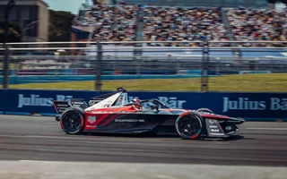 Victoire pluvieuse pour G-Drive Racing a Silverstone
