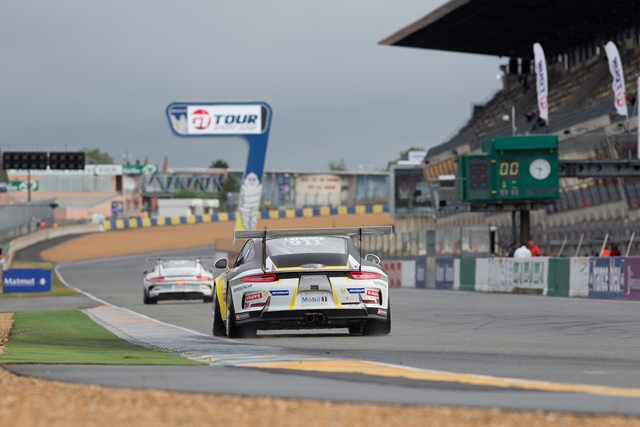 2014_PCCF_LeMans_Bugatti_C.Lapierre