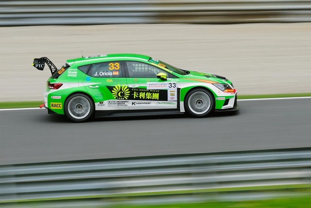 Première pole position et première victoire pour Pol Rosell. 4 Seat Leon Eurocup Salzburgring (3)
