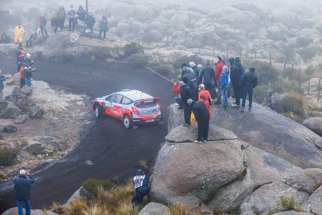 Le Hyundai Shell World Rally Team termine 5eme du Rallye en Argentine 3 Thierry_Neuville_Rally_Argentina_Hyundai_i20_WRC_Action_4