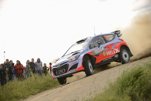 Les trois Hyundai i20 WRC terminent dans les points au Rallye de Pologne 4 Hayden_Paddon_Rally_Poland_Hyundai_i20_WRC_Action_4