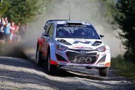 Hayden_Paddon_Rally_Finland_Hyundai_i20_WRC_Action_4
