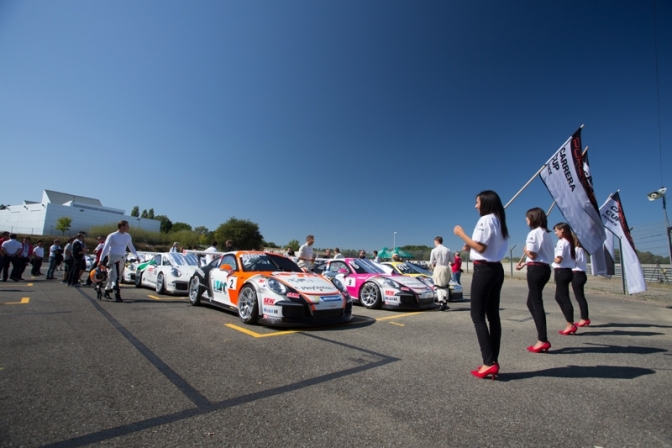 PORSCHE CARRERA CUP: COME LEDOGAR/MAXIME JOUSSE LE MATCH CONTINUE! 4 2014 PCCF Nogaro ambiance e1412067111672