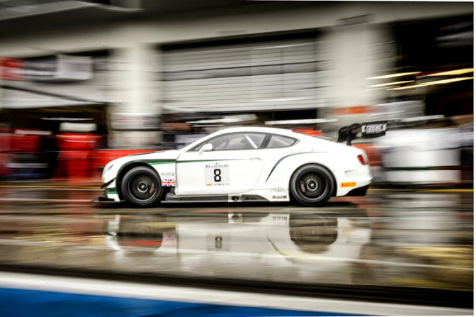 Blancpain series " Week-end pluvieux...Bentley heureux ! " 1 Nurburgring e1411482855715