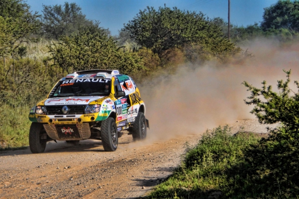 DAKAR 2016 : UN DAKAR DIFFICILE POUR L'EQUIPAGE DU DUSTER N°308 2 Dakar 2016 arrivee (2)
