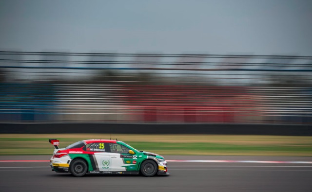 WTCC : VICTOIRE POUR LE SEBASTIEN LOEB RACING 3 Bennani
