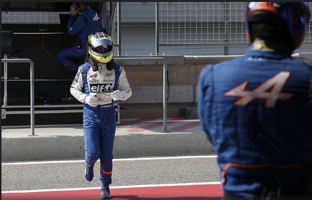 ALPINE CÉLÈBRE SES TITRES MONDIAUX 4 menezes-gustavo