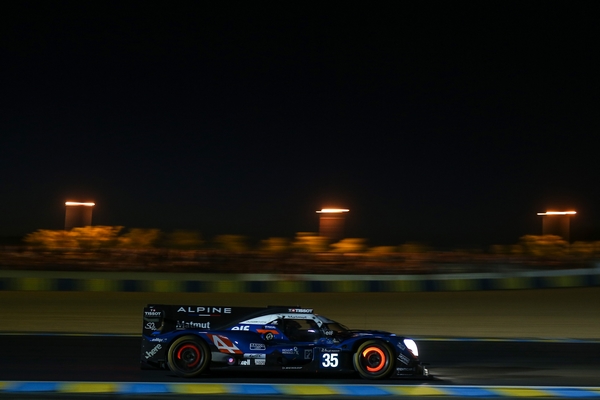LE MANS:ALPINE REMONTE SUR LE PODIUM EN LMP2 4 Alpine Le Mans 2017 2
