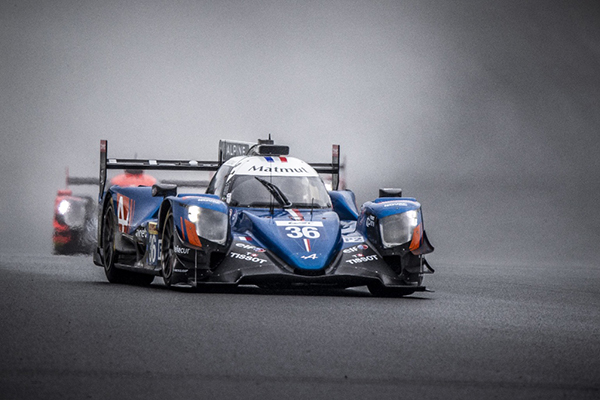 FUJI SPEEDWAY: ALPINE Monte sur la 3ème marche du podium 2 Fuji Speedway alpine signatech 2