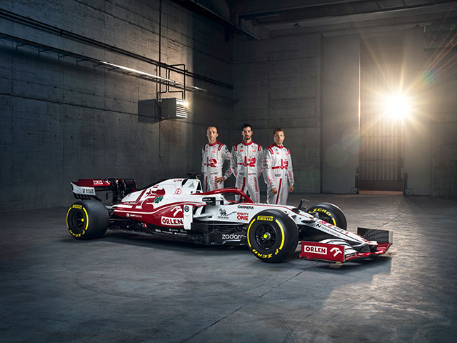 ALFA ROMEO ORLEN RACING DEVOILE LA NOUVELLE MONOPLACE C41 2 Alfa Romeo Racing ORLEN with Drivers 2