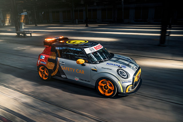 mini JCW safety car