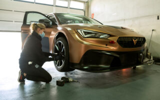 CUPRA PARTICIPERA AU WTCR 2021 EN COMBINANT EXPERIENCE ET JEUNESSE 7 CUPRA WTCR 08 HQ