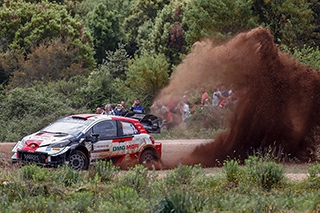 WRC SARDAIGNE JOUR 2: C'EST LA DEROUTE POUR HYUNDAI 1 WRC Sardaigne (Sébastien-Ogier,-Julien-Ingrassia)jpg