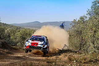 NEUVILLE VIRE EN TETE AU SAFARI RALLY AU SOIR DE LA DEUXIEME JOURNEE 1 Safari Rally (Sébastien-Ogier,-Julien-Ingrassia)