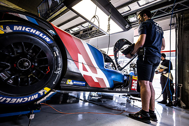 FIA WEC MONZA CHEZ ALPINE LE RYTHME S'ACCELERE 3 Alpine-A4800-stand