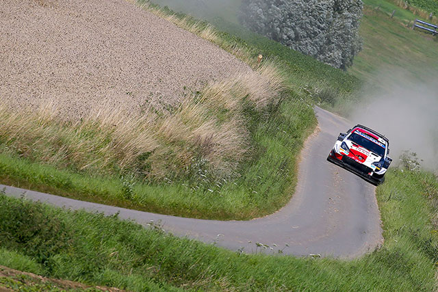 WRC YPRES RALLY THIERRY NEUVILLE AUX COMMANDES APRES L'ETAPE 1 5 Ypres Rally(Sébastien-Ogier,-Julien-Ingrassia)