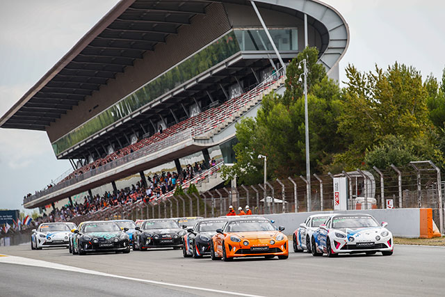 ALPINE ELF EUROPA CUP TIRMAN ET MELA RÉUSSISSENT LEUR RENTRÉE À BARCELONE 2 Alpine-Ef-Europa-Club-Barcelone-(5)