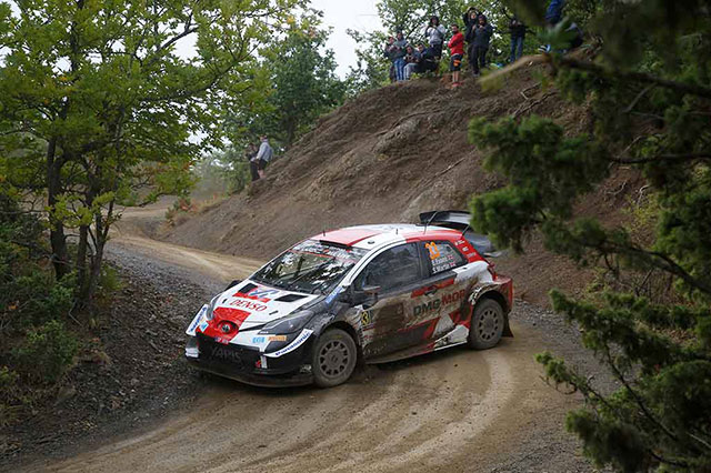 Voiture-33-Elfyn-Evans-Scott-Martin