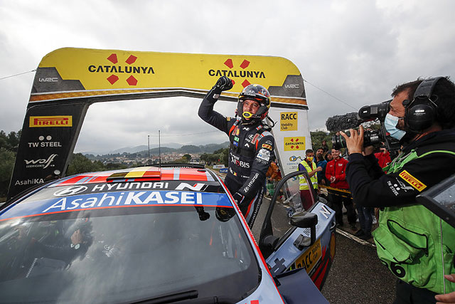 THIERRY NEUVILLE REMPORTE LE RALLYE D'ESPAGNE 2 Ralye d(espagne vitoire de Thierry Neuville