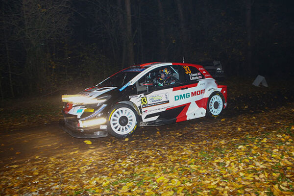 WRC MONZA 1,4 SECONDE SEPARE ELFYN EVANS DE SEBASTIEN OGIER 3 (Elfyn-Evans,-Scott-Martin)