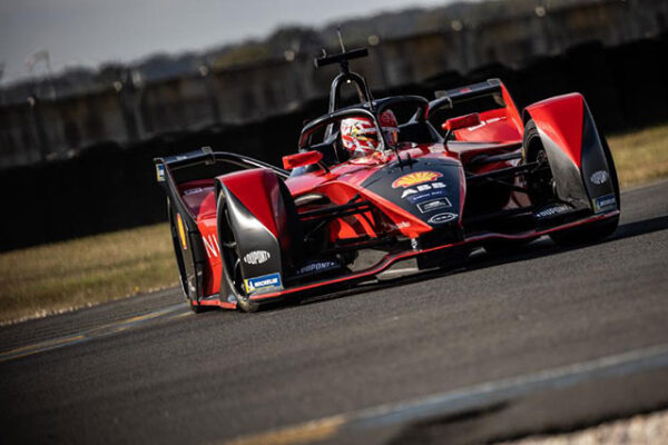 NISSAN e-DAMS DEVOILE LE NOUVEAU DESIGN DE SA MONOPLACE DE FORMULE E 2 Nouveau-design-nissan-2022