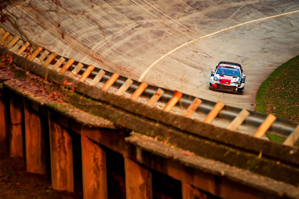 WRC MONZA 1,4 SECONDE SEPARE ELFYN EVANS DE SEBASTIEN OGIER 4 Voiture-69-(Kalle-Rovanperä,-Jonne-Halttunen)