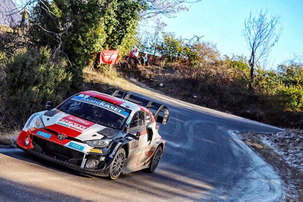 WRC MONTE-CARLO 2022 LOEB S'EMPARE DE LA TETE DU RALLYE 3 Voiture-1-(Sébastien-Ogier,-Benjamin-Veillas)