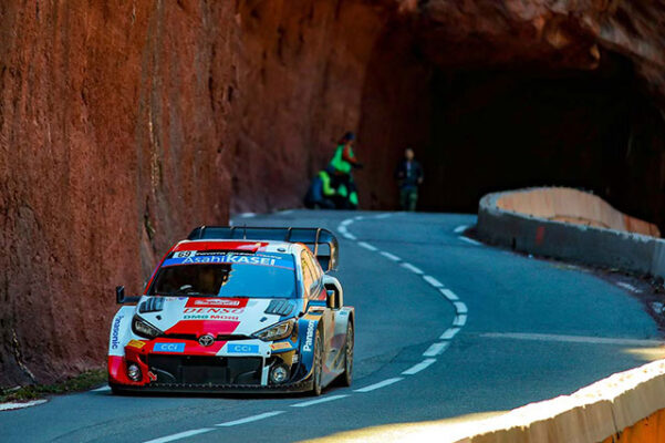 WRC MONTE-CARLO 2022 LOEB S'EMPARE DE LA TETE DU RALLYE 4 Voiture-69-(Kalle-Rovanperä,-Jonne-Halttunen)