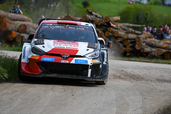 VICTOIRE EPIQUE POUR KALLE ROVENPERA (TOYOTA) AU RALLYE DE CROATIE 3 Voiture-33-(Elfyn-Evans,-Scott-Martin