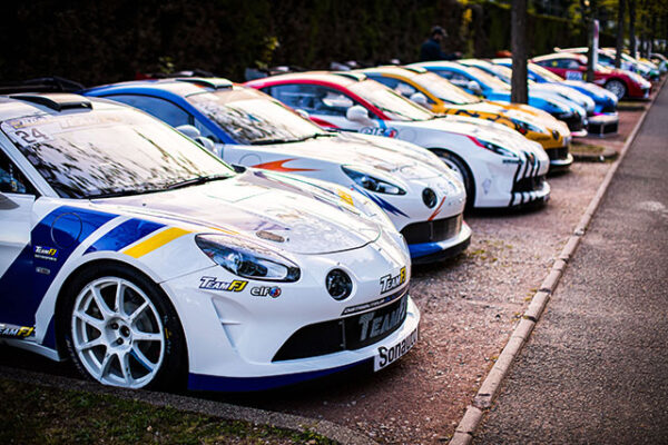 TROPHEE ALPINE ELF RALLY: RHÔNE-CHARBONNIÈRES CYRIL RAYMOND REMPORTE L'EPREUVE 6 Rallye Rhone Charbonnieres Alpine A110 Rally R GT