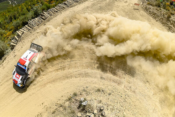 WRC KALLE ROVENPERA NOUVEAU LEADER AU PORTUGAL 3 Voiture-1-(Sébastien-Ogier,-Benjamin-Veillas)