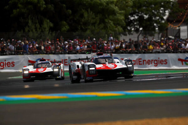 TOYOTA GAZOO RACING SIGNE UN DOUBLÉ AUX 24 HEURES DU MANS 2022. 2 TOYOTA GAZOO RACING SIGNE UN DOUBLÉ AUX 24 HEURES DU MANS 2022.