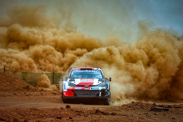SAFARI RALLY KENYA 2022 OGIER PREND LA TÊTE POUR 0.6 SECONDES 3 Voiture-1-(Sébastien-Ogier)