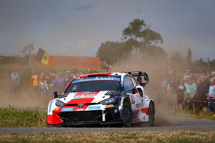 THIERRY NEUVILLE PREND LA TETE DU RALLYE D'YPRES AU SOIR DE LA PREMIERE JOURNEE 1 Rallye d' Ypres Voiture-33-(Elfyn-Evans,-Scott-Martin)