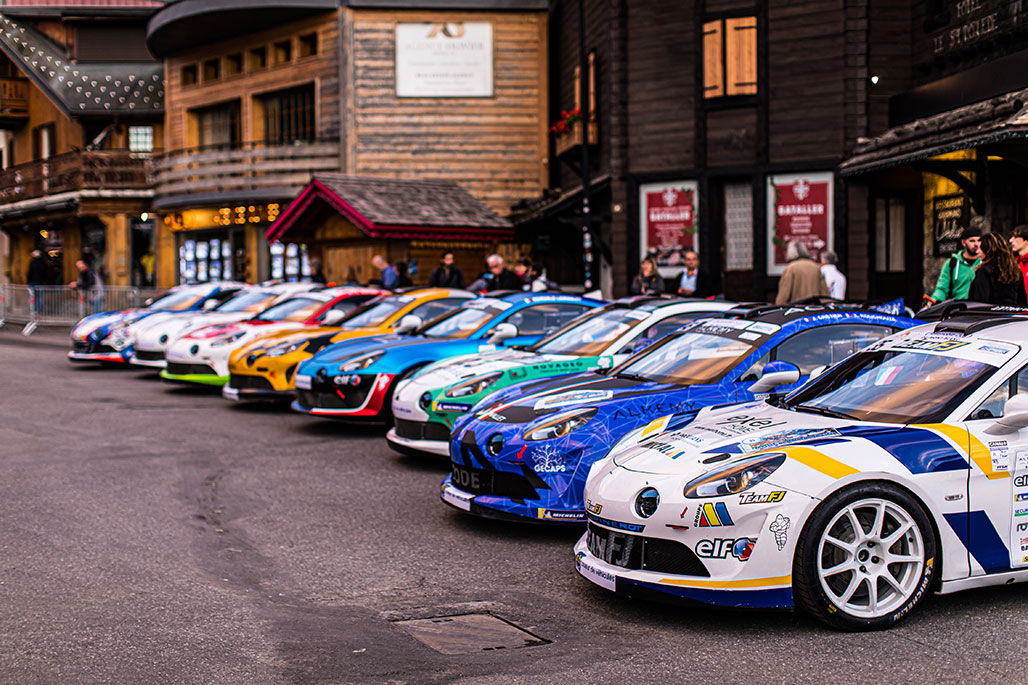 Après une nouvelle bataille haletante face à Cyril Raymond et à Fabrice Bect, Grégory Fontalba est devenu le premier pilote à s’imposer deux fois cette saison en Trophée Alpine Elf Rally. 