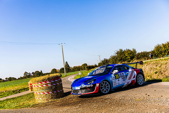 GREGORY FONTALBA SACRE EN TROPHEE ALPINE ELF RALLY 3 2022 Gregory Fontalba sacre avec la maniere au Cur de France 2