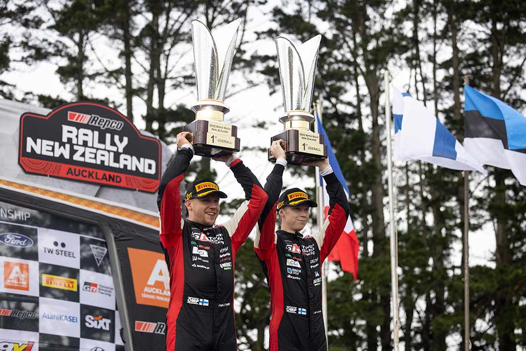 KALLE ROVANPERA COURONNE CHAMPION DU MONDE EN WRC 6 Jonne Halttunen Kalle Rovanpera podium