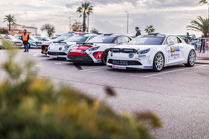 TROPHEE ALPINE ELF RALLY FABRICE BECT S'IMPOSE LORS DE LA FINALE AU VAR 1 Parc fermé rallye du Var 2022