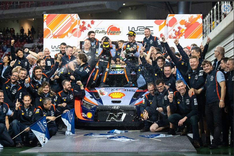 DOUBLE HISTORIQUE POUR TOYOTA GAZOO RACING EN HYPERCAR  A BAHREIN