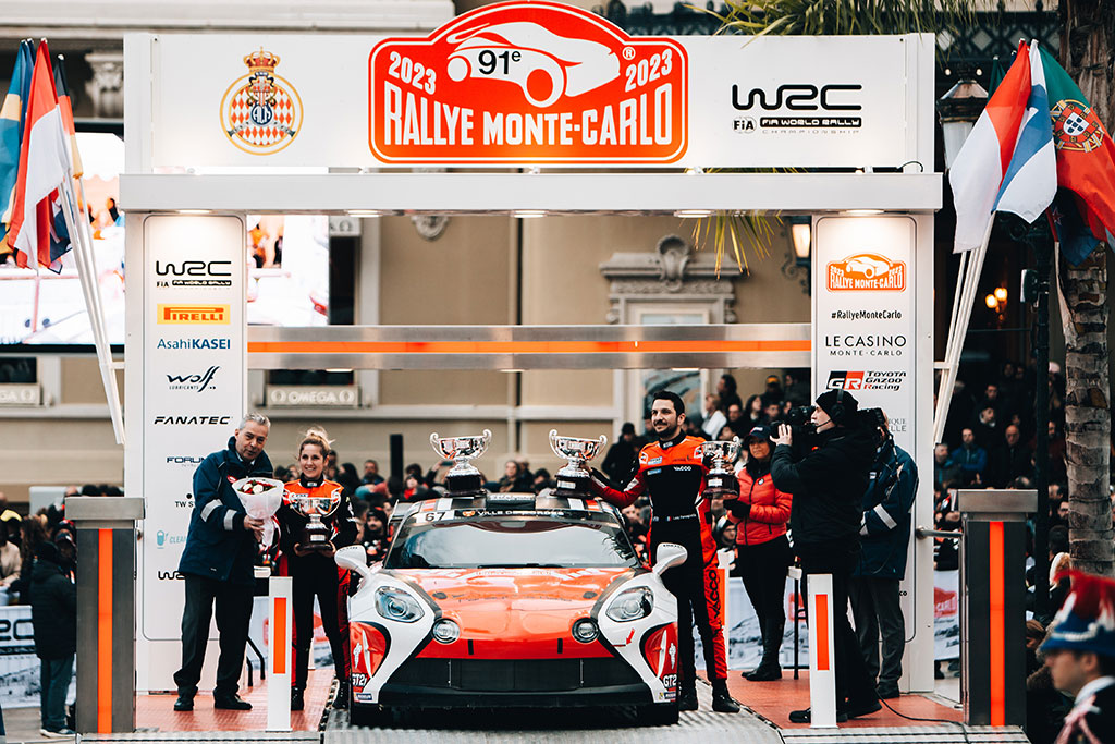 ALPINE CELEBRE LE 50 éme ANNIVERSAIRE DE SA VICTOIRE AU MONTE-CARLO. Après Manu Guigou et Alexandre Coria en 2021 et Raphaël Astier et Frédéric Vauclare en 2022, Loïc Panagiotis et Caroline Goddi