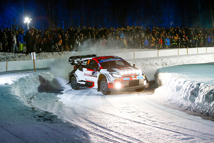 RALLYE DE SUEDE DAY 1 K. ROVANPERA LEADER DEVANT O. TANACK 3 Voiture-18-(Takamoto-Katsuta,-Aaron-Johnston)