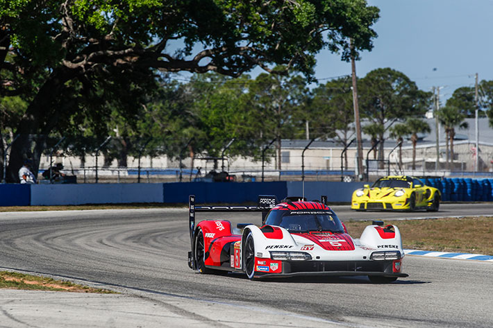 COUP D'ENVOI DE LA SAISON 2023 DU CHAMPIONNAT DU MONDE FIA D'ENDURANCE 4 Porsche-963,-Porsche-Penske-Motorsport-(#5),-Dane-Cameron-(USA),-Michael-Christensen-(DK),-Frederic-Makowiecki-(F)