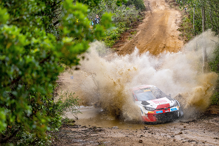 Voiture 33 (Elfyn Evans, Scott Martin)
