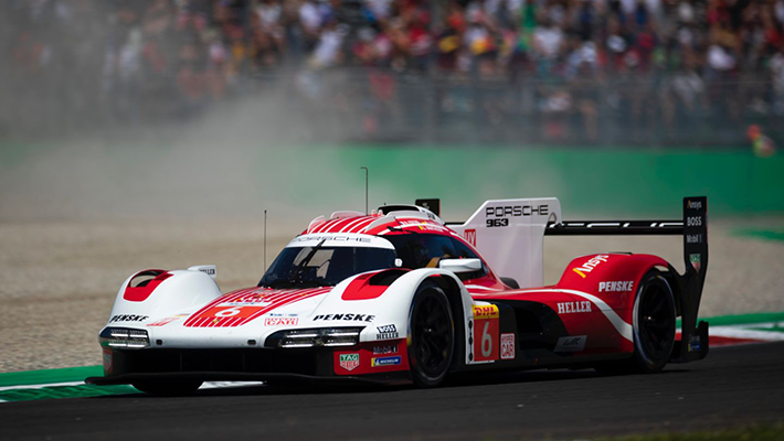 Porsche Penske 6