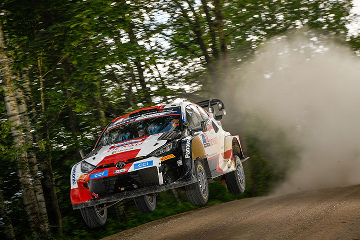 DOMINATION SANS PARTAGE POUR KALLE ROVANPERA AU RALLYE D'ESTONIE 5 Voiture 18 (Takamoto Katsuta, Aaron Johnston)