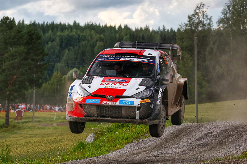 EVANS CREUSE L'ECART EN REMPORTANT SEPT SCRATCHS D'AFFILEE EN FINLANDE 1 Voiture 97 (Jari-Matti Latvala, Juho Hänninen)