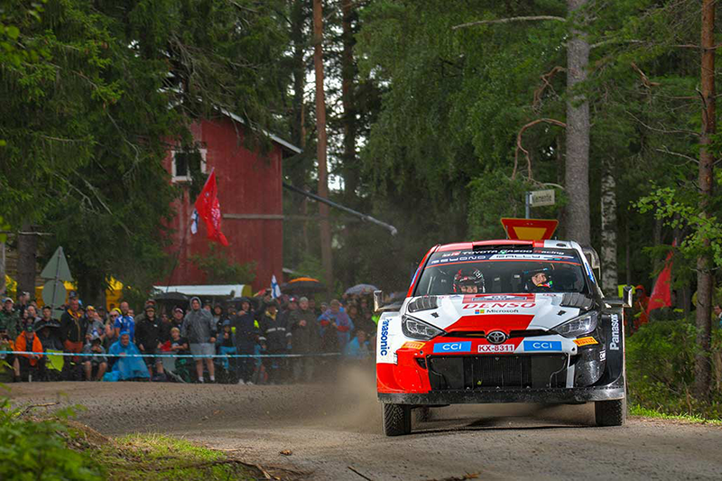 RALLYE DE FINLANDE UN VENDREDI NOIR POUR TOYOTA GAZOO RACING ET ROVANPERA 4 Katsuta est passé à la troisième place en début d’après-midi