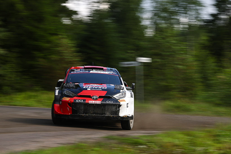 EVANS CREUSE L'ECART EN REMPORTANT SEPT SCRATCHS D'AFFILEE EN FINLANDE 2 Voiture 97 (Jari-Matti Latvala, Juho Hänninen)