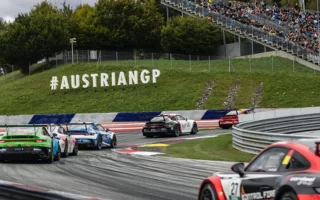 LARRY TEN VOORDE REMPORTE LA TROISIEME COURONNE DE LA PORSCHE CARRERA CUP 4 Porsche 911 GT3 Cup, Leon Köhler (D)